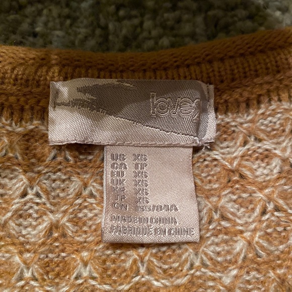 Sweater - Picture 3 of 3